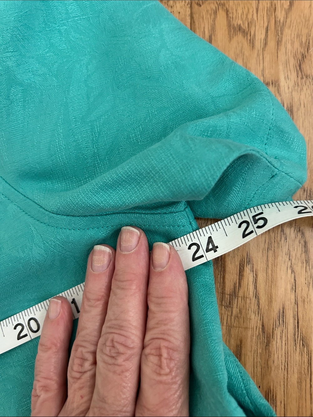 Men’s Tommy Bahama Shirt - Picture 13 of 14